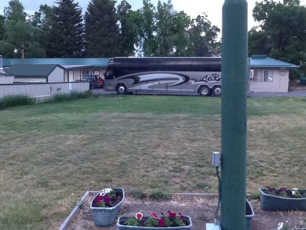 Silver Spur Motel Lander Exterior photo